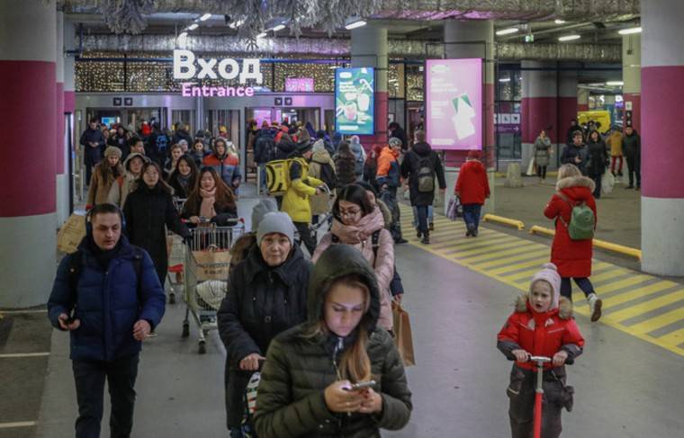Продажи резко снизились в торговых центрах России