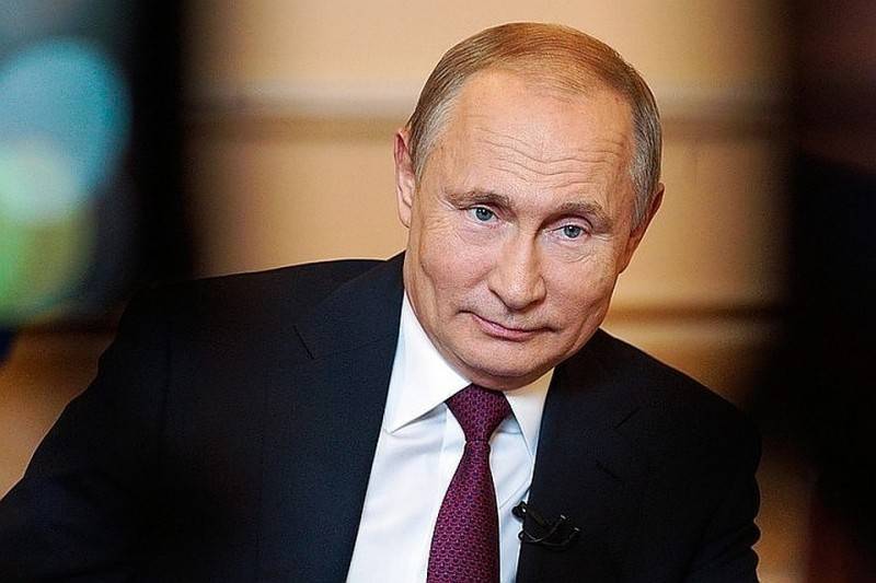 Владимир Путин: Меня коробит от миллионных зарплат топ-менеджеров