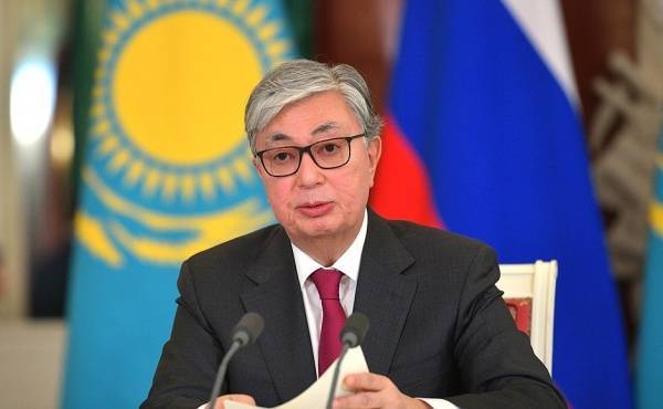 Казахским чиновникам запретили заграничные командировки из-за коронавируса