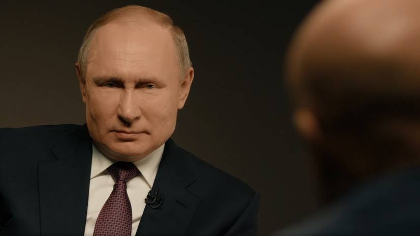 «Задевает и коробит»: Путин о высоких зарплатах российских топ-менеджеров