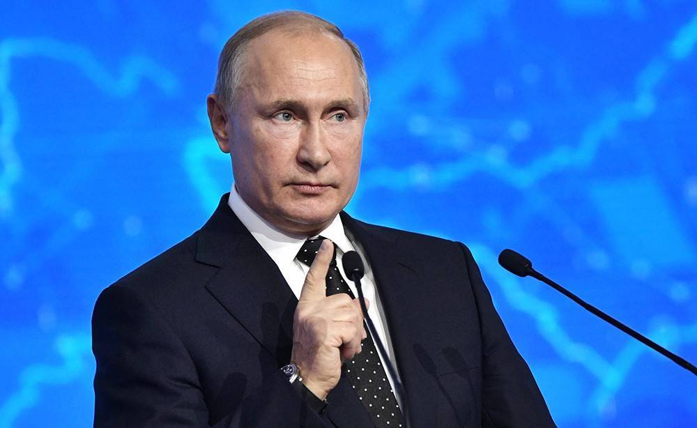 Путина коробят слишком высокие зарплаты глав госкомпаний