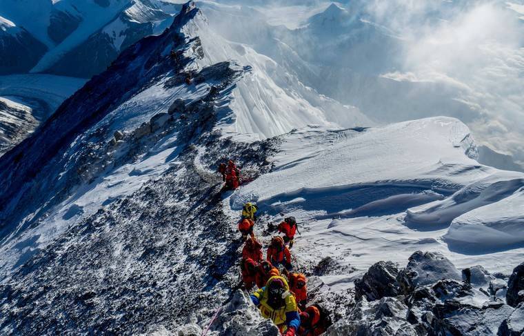 Эверест закрыли для туристов в связи с коронавирусом