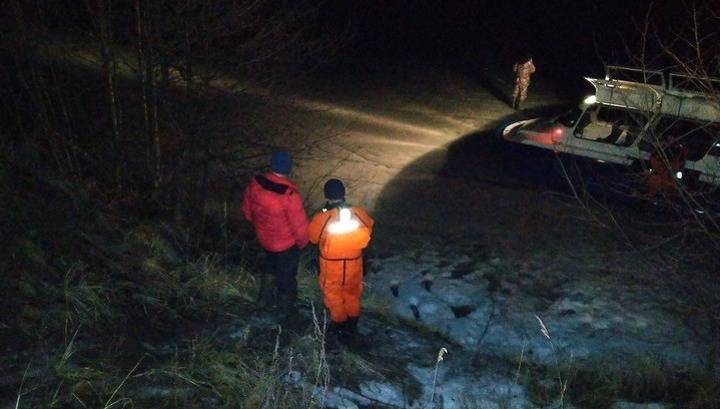В Марий Эл с оторвавшейся льдины эвакуировали четырех рыбаков