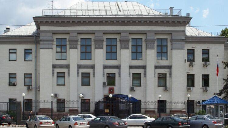 Погребинский оценил вероятность изъятия дипломатических зданий РФ в Киеве