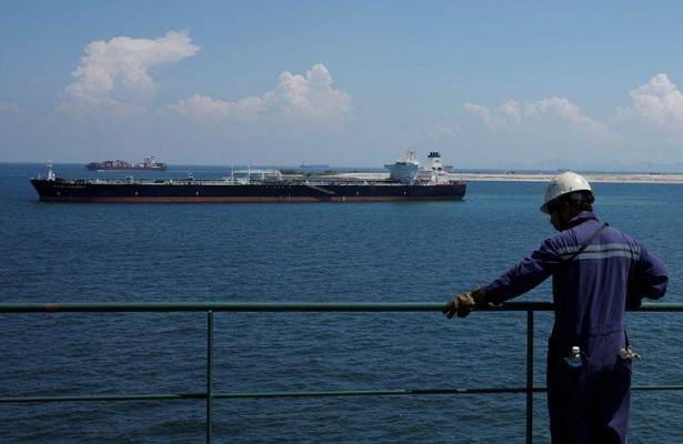 При росте цены фрахта танкеров Минск наращивает поставки танкерной нефти
