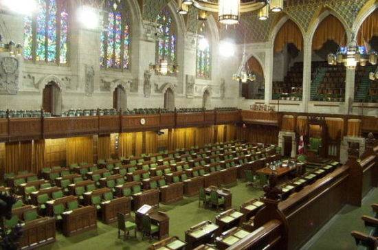 Парламент Канады приостановил работу из-за коронавируса