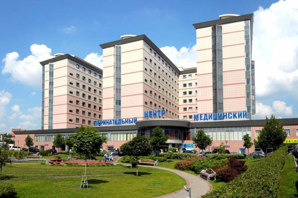 В московские больницы перестали пускать посетителей