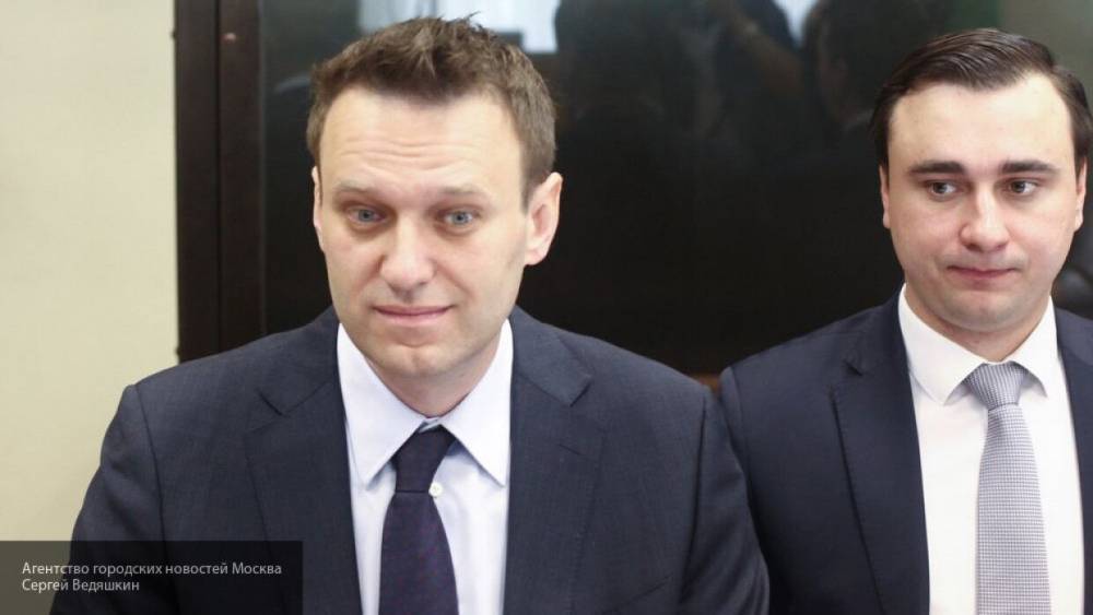 Навальный отказался подробно раскрывать цели сбора денег во время прямых эфиров