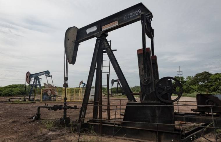 США заявили о закупке большого объёма нефти по дешёвой цене