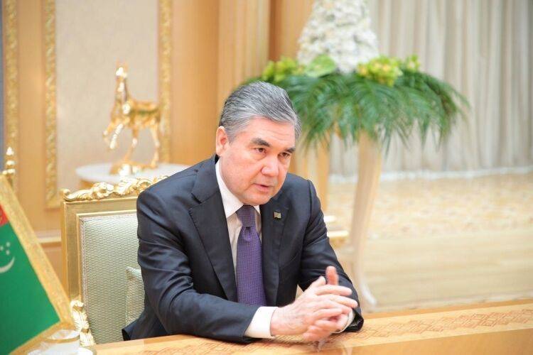Глава Туркмении призвал совершать окуривание дымом гармалы для защиты от вирусов