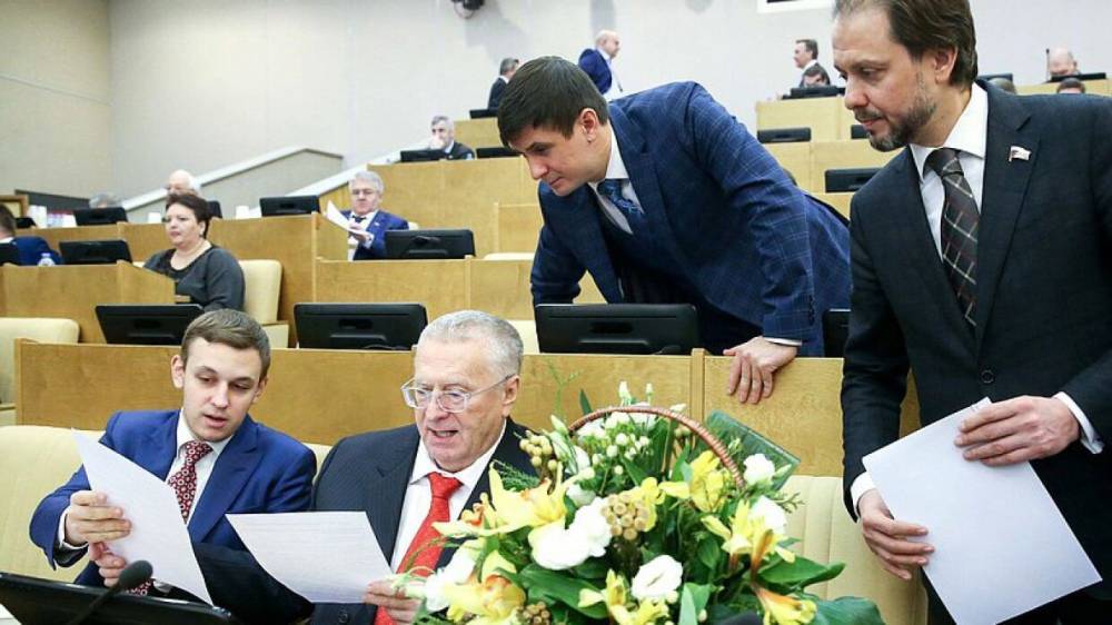 Депутатам от ЛДПР устроили дополнительную проверку на входе в Госдуму