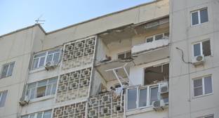 Жильцов поврежденной взрывом многоэтажки в Элисте не устроили обещания властей