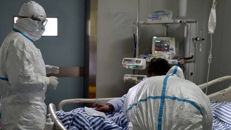 Жертвами коронавируса в Китае за минувшие сутки стали 13 человек