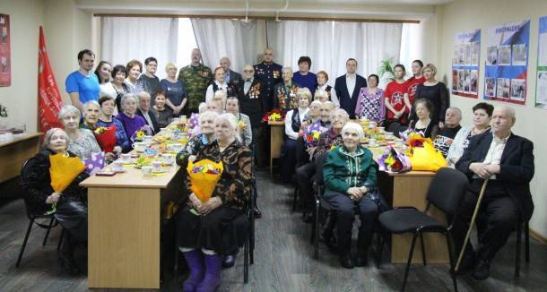 Ветеранам Великой Отечественной войны в Печоре вручили юбилейные медали