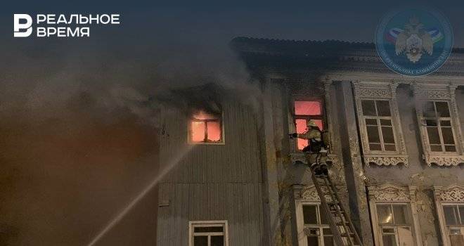 В Уфе произошел пожар в историческом Доме Бухартовских