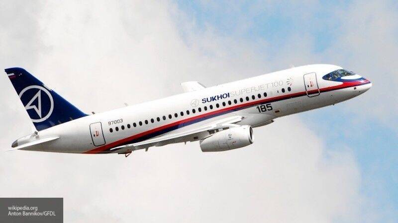 Самолет Будапешт - Москва подал сигнал тревоги и снизился