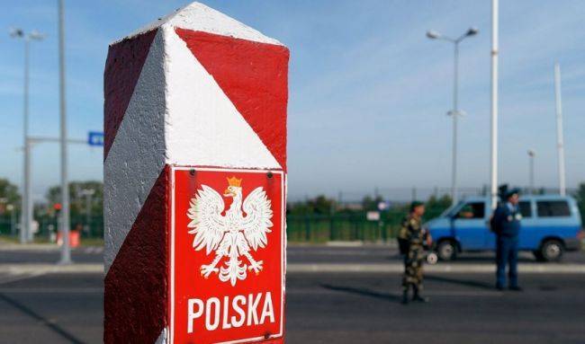 По распоряжению Мишустина Россия закрыла границу с Польшей и Норвегией