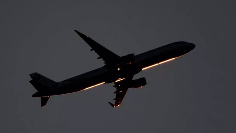 Источник назвал причину снижения самолёта Будапешт — Москва