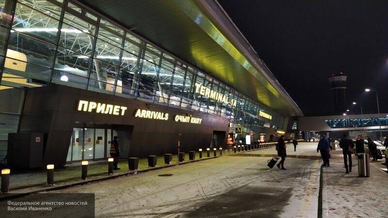 Названа причина экстренной посадки самолета рейса Москва—Челябинск в Казани