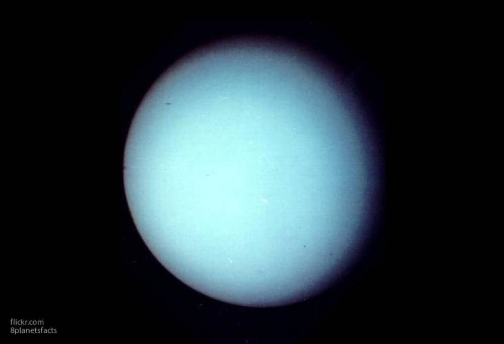 Астрономы установили новую причину "падения" Урана на бок