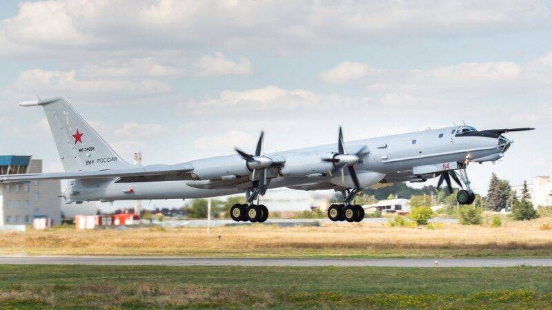 Самолеты Ту-142 ТОФ преодолели более 5 000 километров в ходе учебного полета