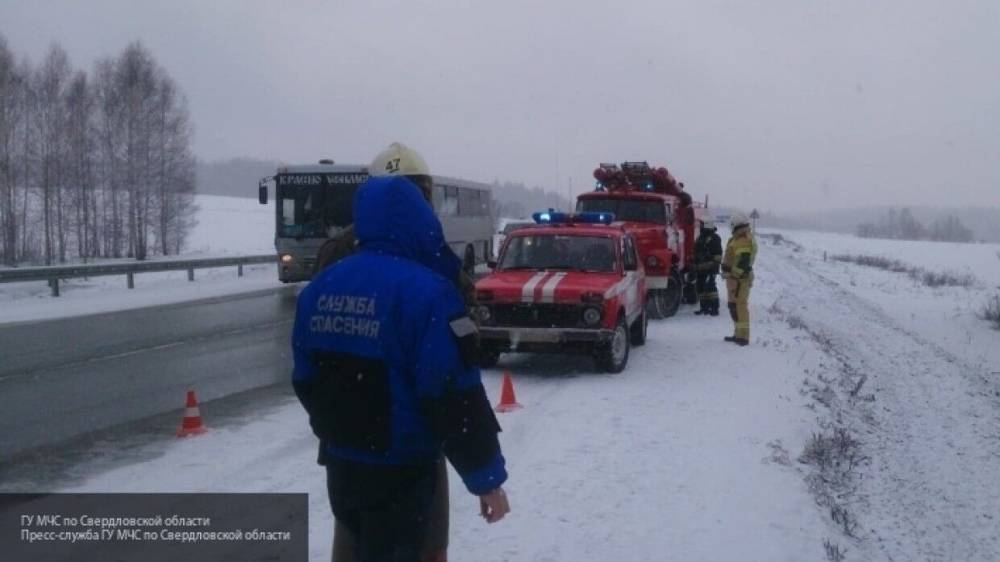 Три человека погибли в ДТП с участием автобуса под Екатеринбургом