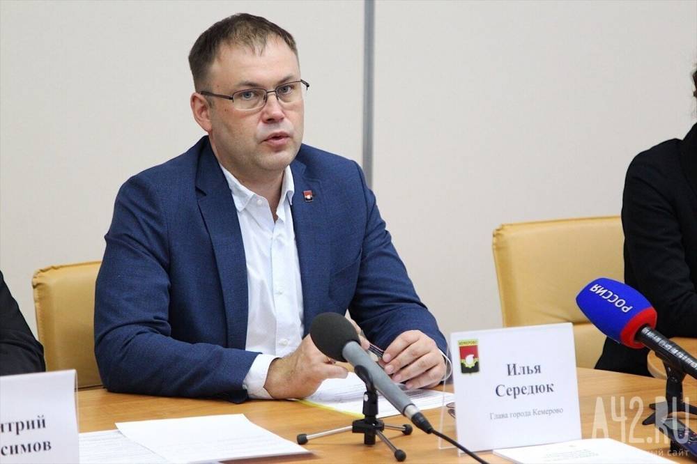 Мэр Кемерова поздравил работников ЖКХ с профессиональным праздником
