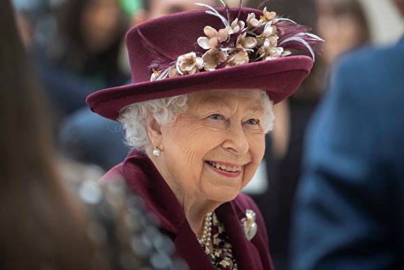 королева Елизавета - The Sun: королеву Елизавету перевезли в Виндзорский замок из-за опасности коронавируса - znak.com - Лондон