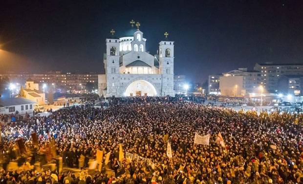 Сербская православная церковь отменила крестные ходы в Черногории