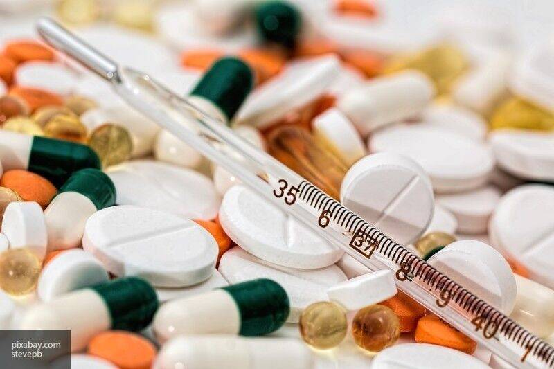 Минздрав Франции назвал запрещенные для больных COVID-19 препараты