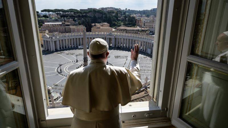 Папские службы Страстной недели пройдут за закрытыми дверями