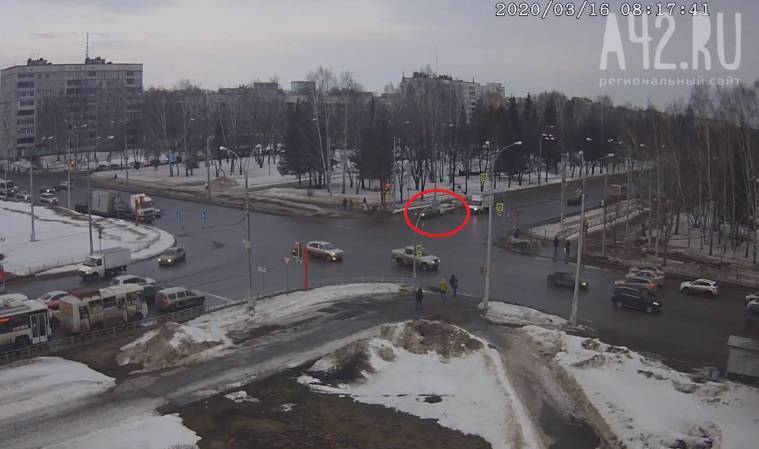 В Кемерове ДТП на перекрёстке проспекта Химиков и бульвара Строителей попало на видео