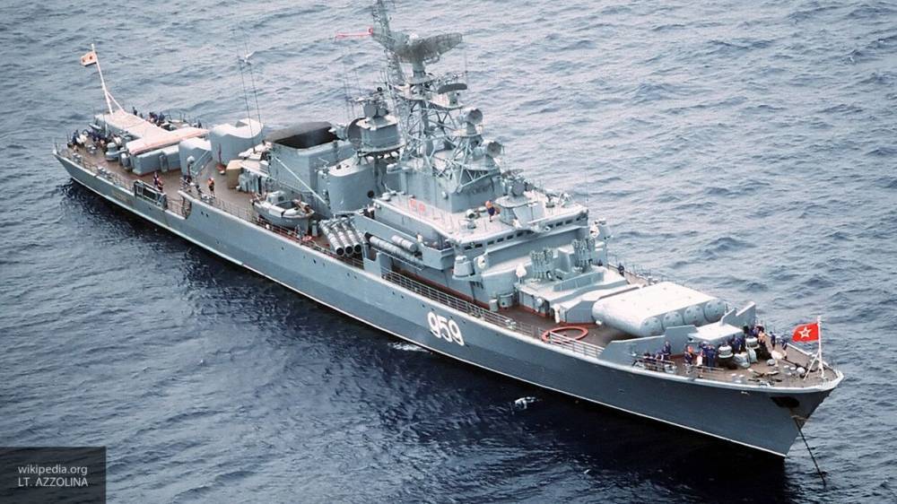 Источник в силовых структурах объяснил беспомощность кораблей НАТО у берегов Крыма