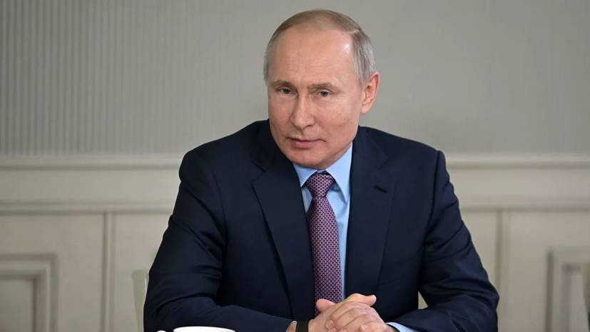 Путин заявил, что Россия смогла компенсировать потери от санкций
