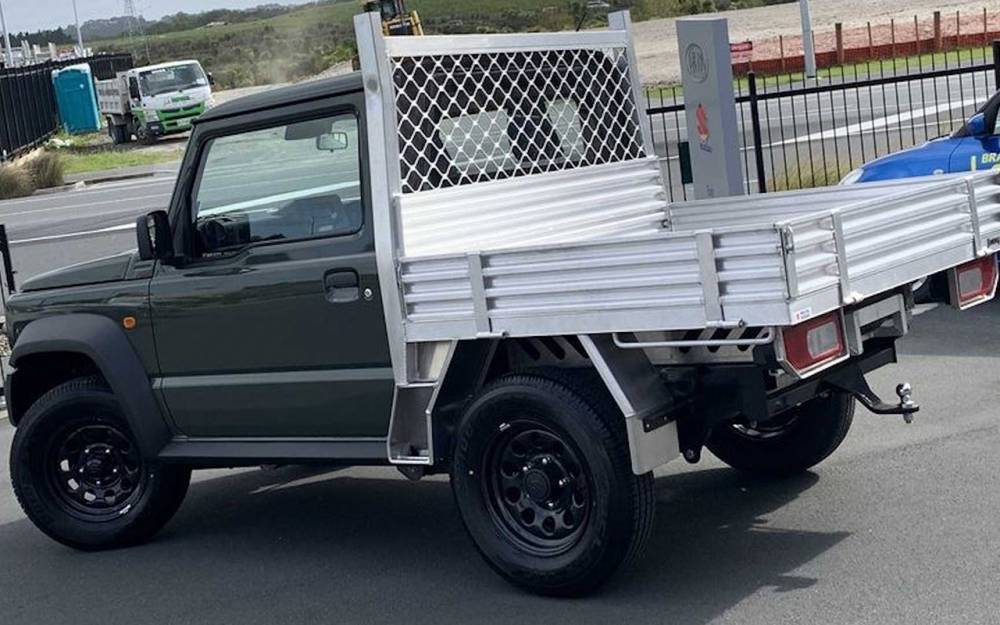 Малыша Suzuki Jimny превратили в пикап