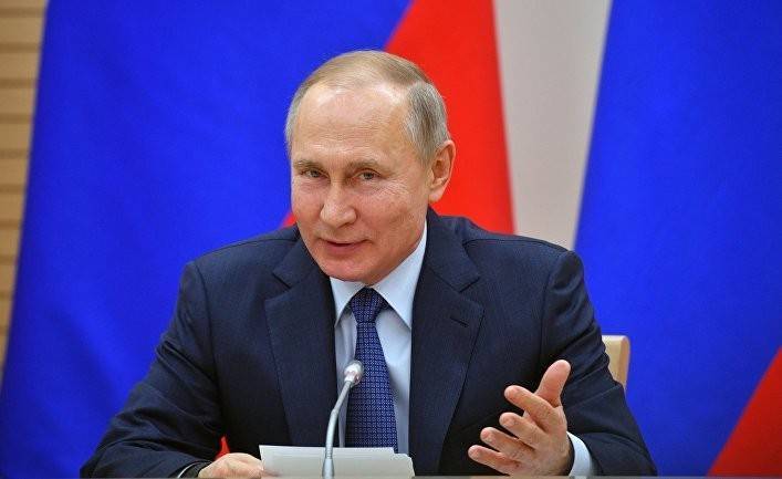 Политолог: в январе Путин вновь спас Россию (Печат)