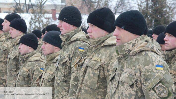 «Киев войну не ведет, но дань требует»: украинцам надоело уже 6 лет платить военный сбор