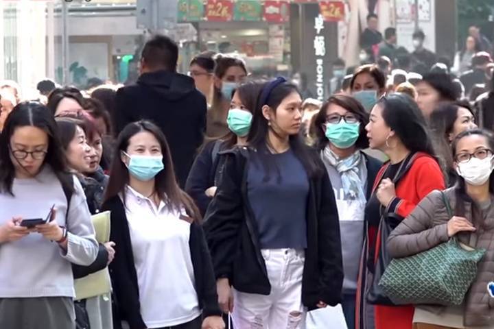 Китай надеется скоро испытать вакцину от коронавируса, заявили в посольстве