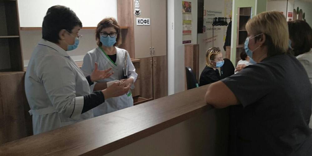 Российские страховщики начали страховать от коронавируса