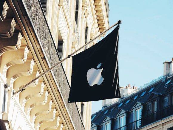 Во Франции оштрафовали корпорации Apple на €1,1 млрд