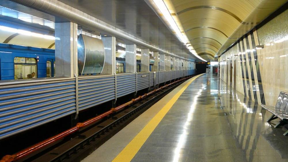 Украинские власти остановят работу метро из-за коронавируса