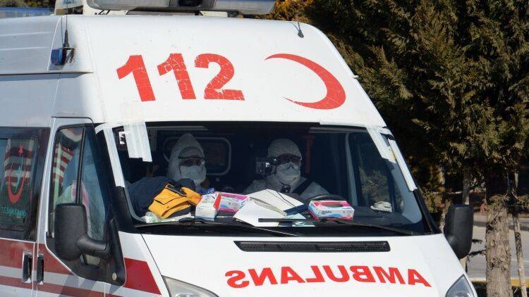 Количество зараженных новым коронавирусом в Турции увеличилось за день почти втрое