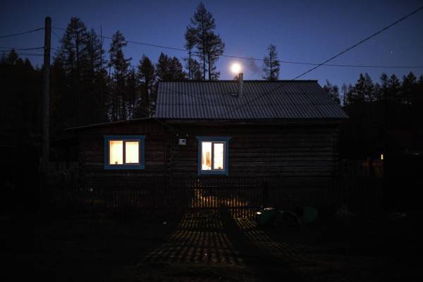 Десять тысяч жителей Иркутской области остались без света