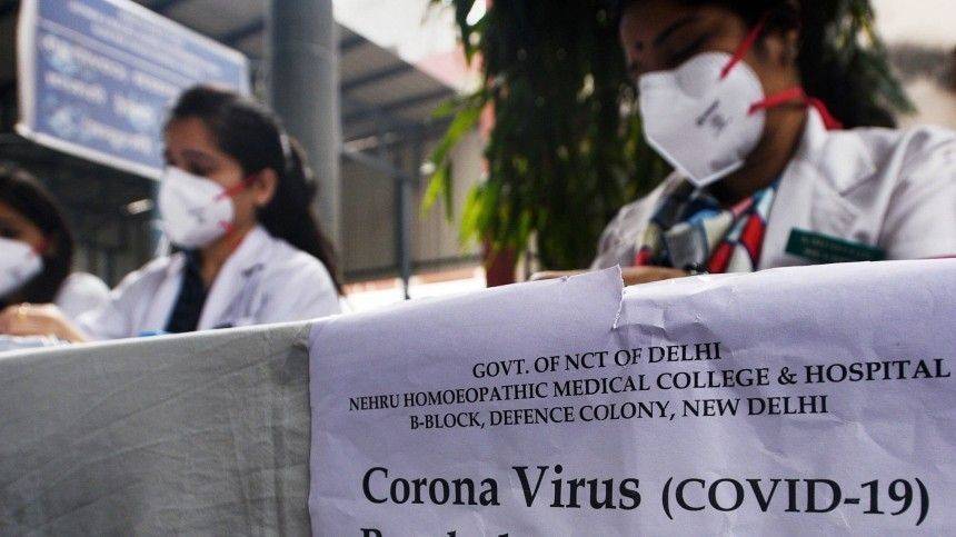 Во Франции введен тотальный контроль из-за коронавируса