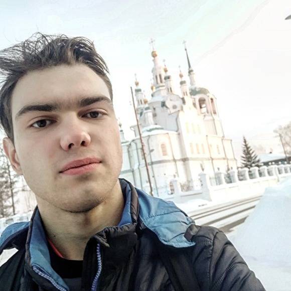 Красноярский суд отложил рассмотрение дела активиста, обвиняемого в демонстрации свастики