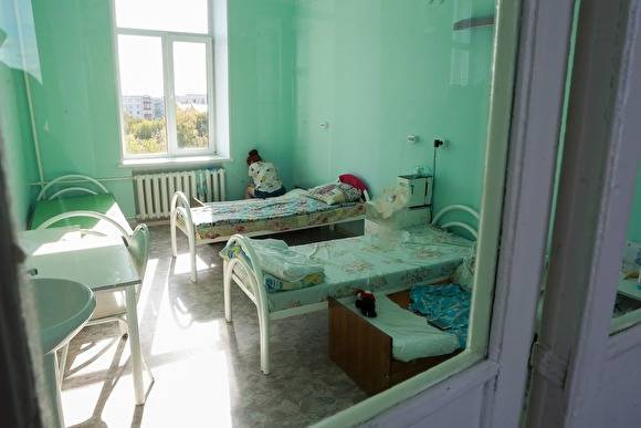 Четырех жителей Екатеринбурга госпитализируют по суду из-за риска заражения коронавирусом