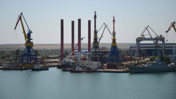В Крыму строят паром для морского сообщения на Дальнем Востоке