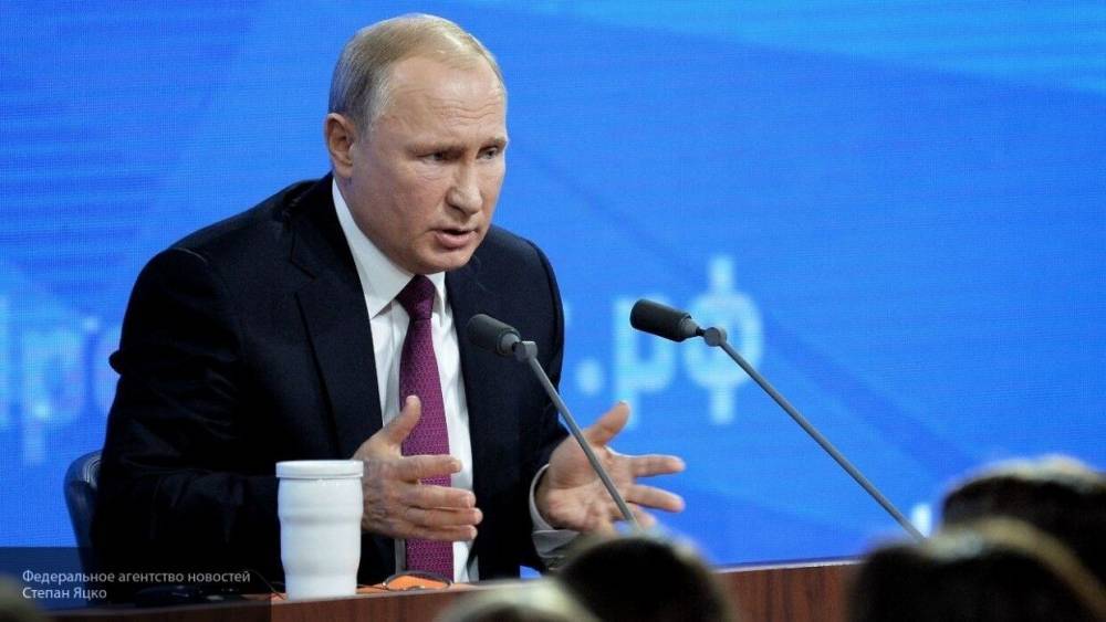 Путин назвал парламент территорией для дискуссий, а не "местом для драк"