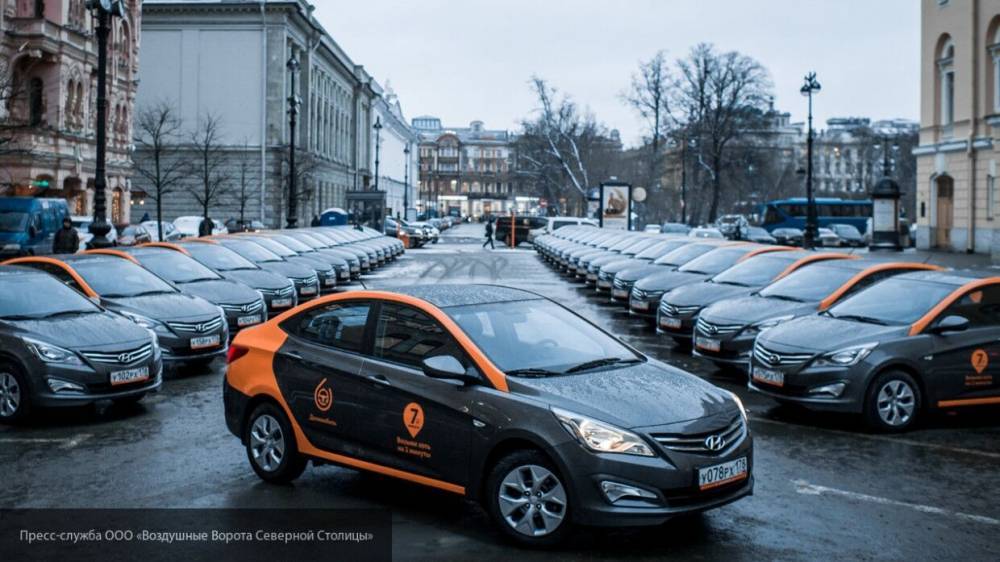 Каршеринговые автомобили оккупировали московские дворы