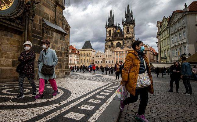 В Чехии пожилым людям посоветовали не выходить из дома